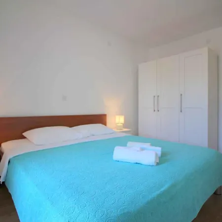 In - Istrien 9919 Holiday home