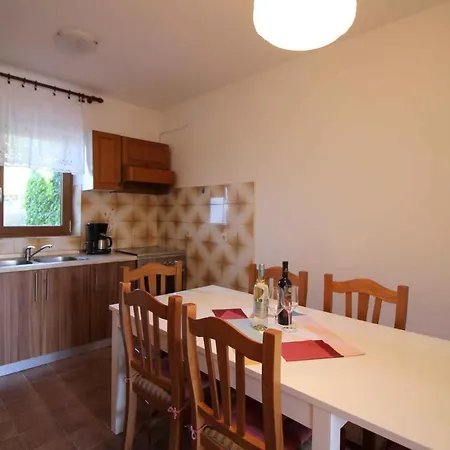 Holiday home In - Istrien 9919